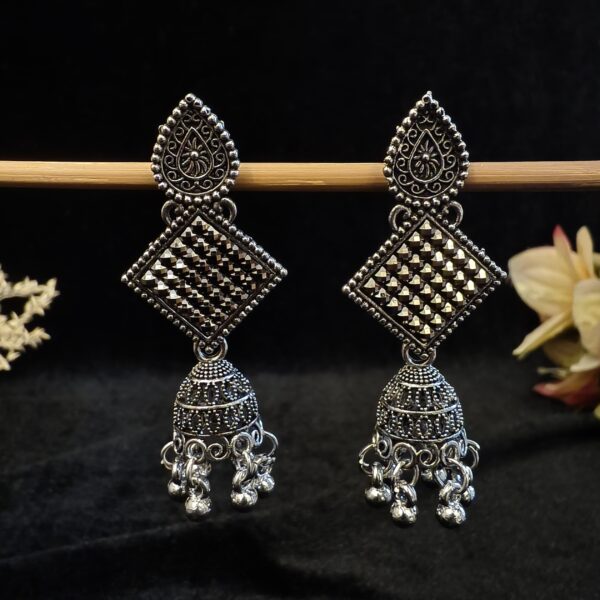 Jhumkas